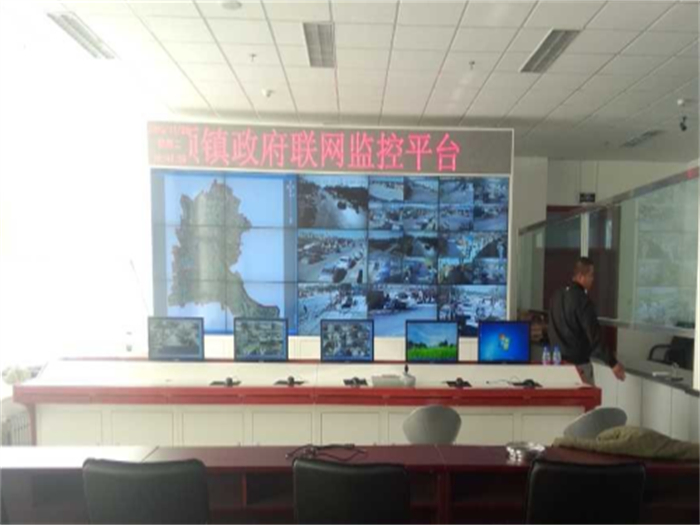 永順鎮(zhèn)政府聯(lián)網(wǎng)平臺及轄區(qū)內12個小區(qū)和商務園地區(qū)高清視頻監(jiān)控系統(tǒng)